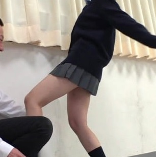 チン蹴り